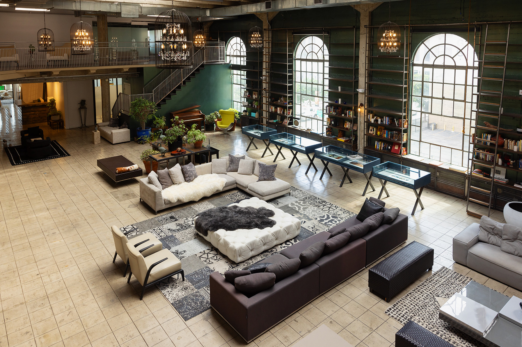 Mezzanine overlook