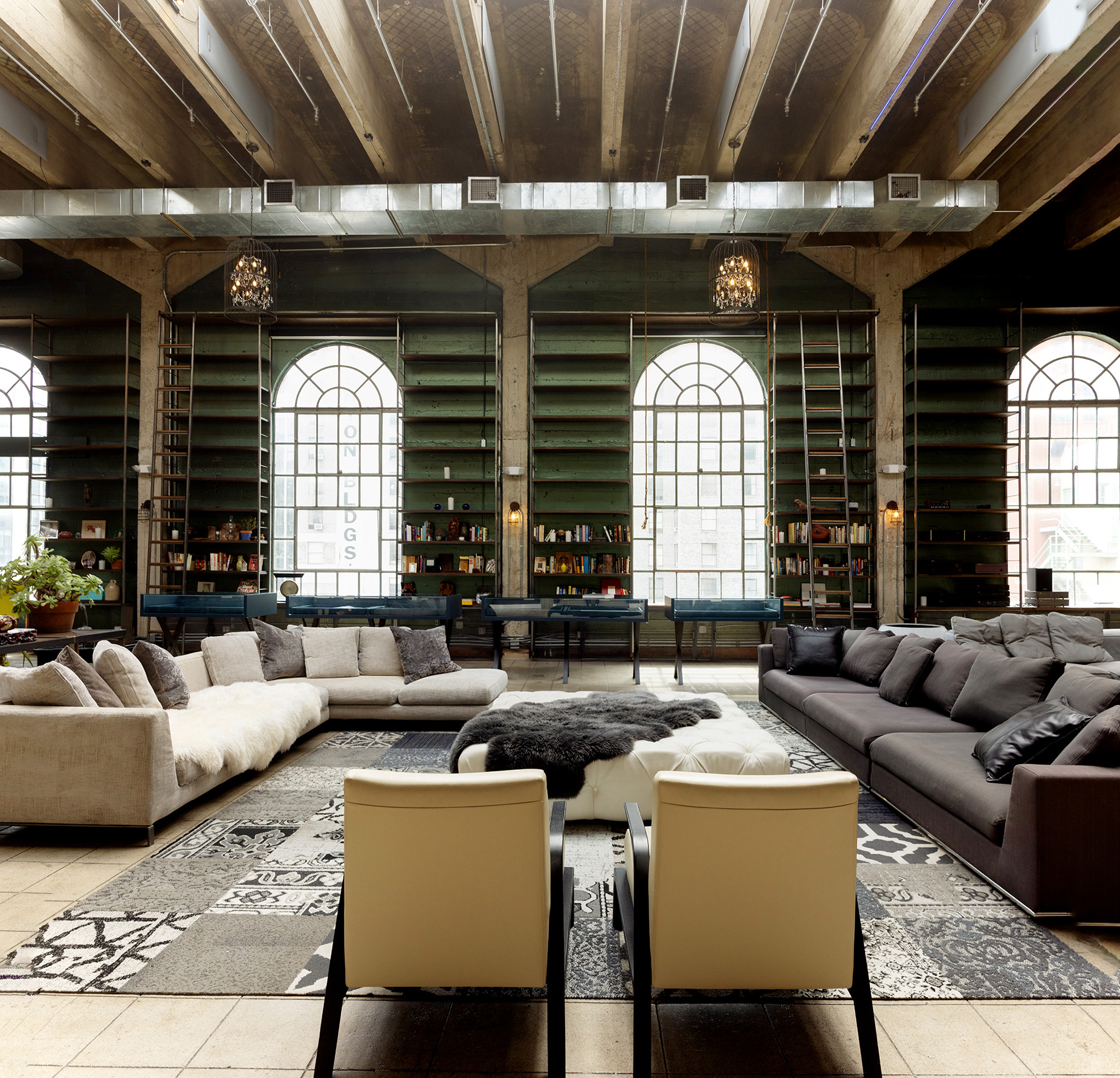 833 S. Spring St. Penthouse exterior